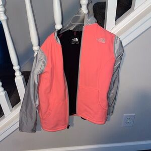 North face jacket/windbreaker